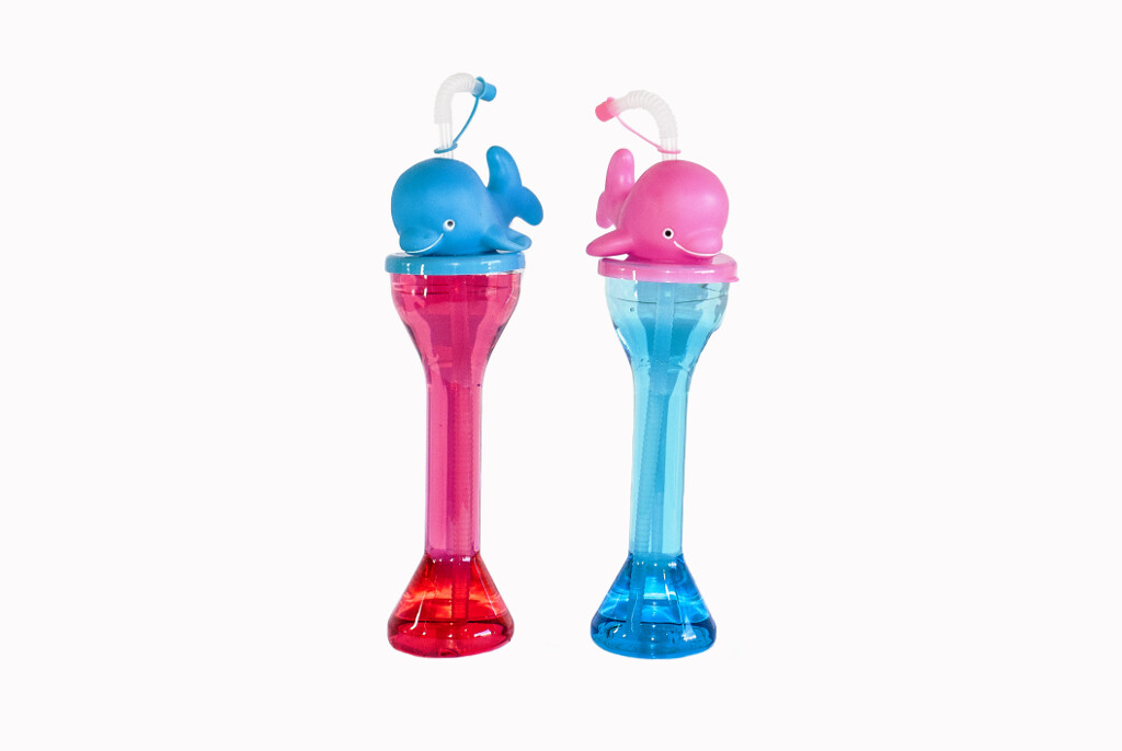 Whale ( Pink and Blue 600ml )